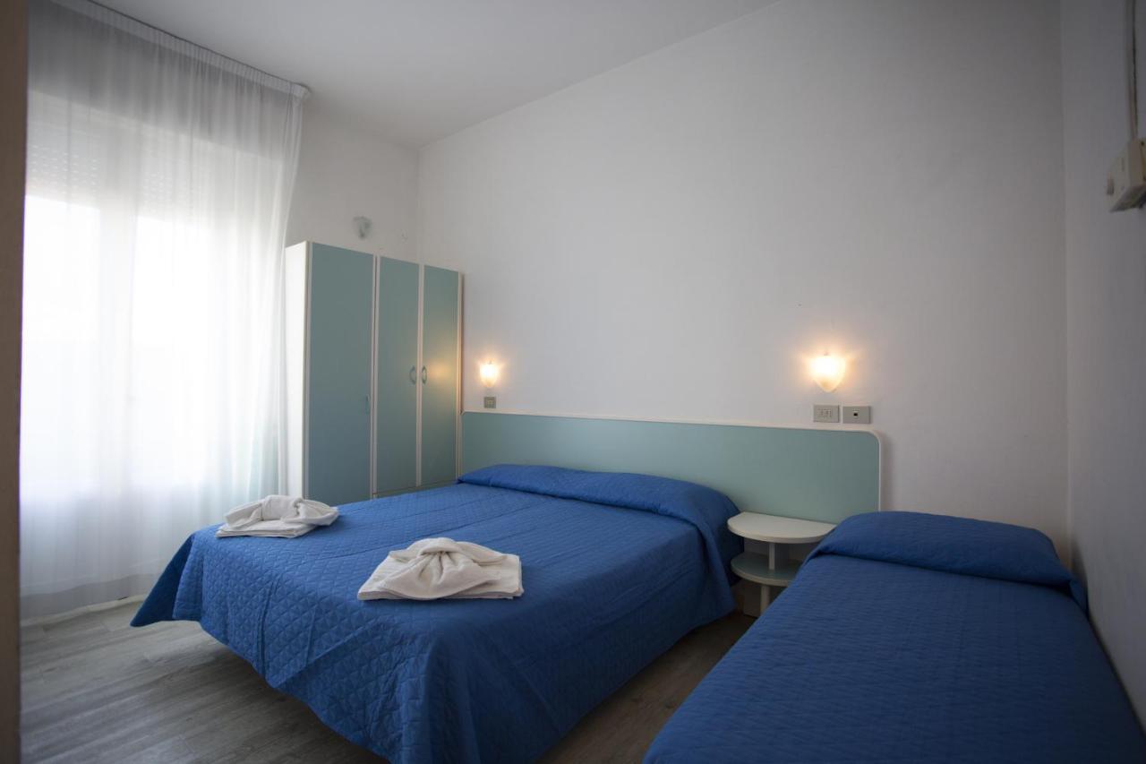 Hotel Savana Rimini Exterior photo